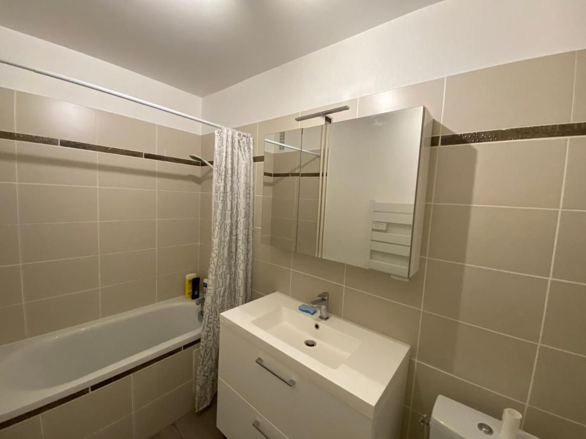 Appartement Parc De Fresnoy Roye (Somme) Exterior foto